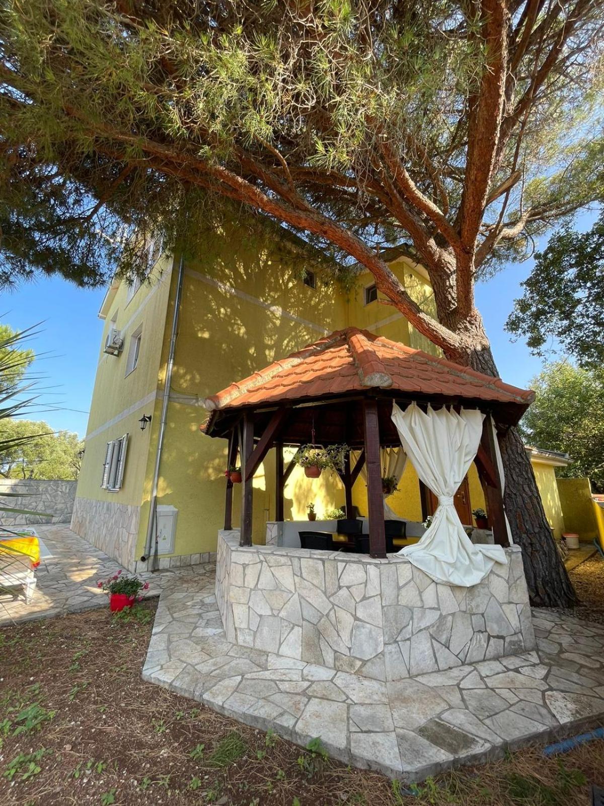 Apartments Villa-G Lustica Tivat Kültér fotó