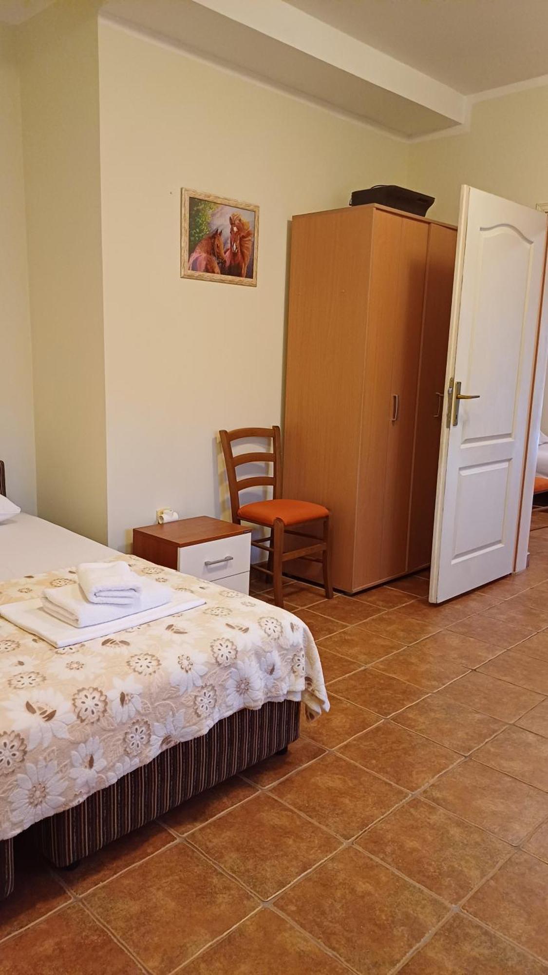 Apartments Villa-G Lustica Tivat Kültér fotó
