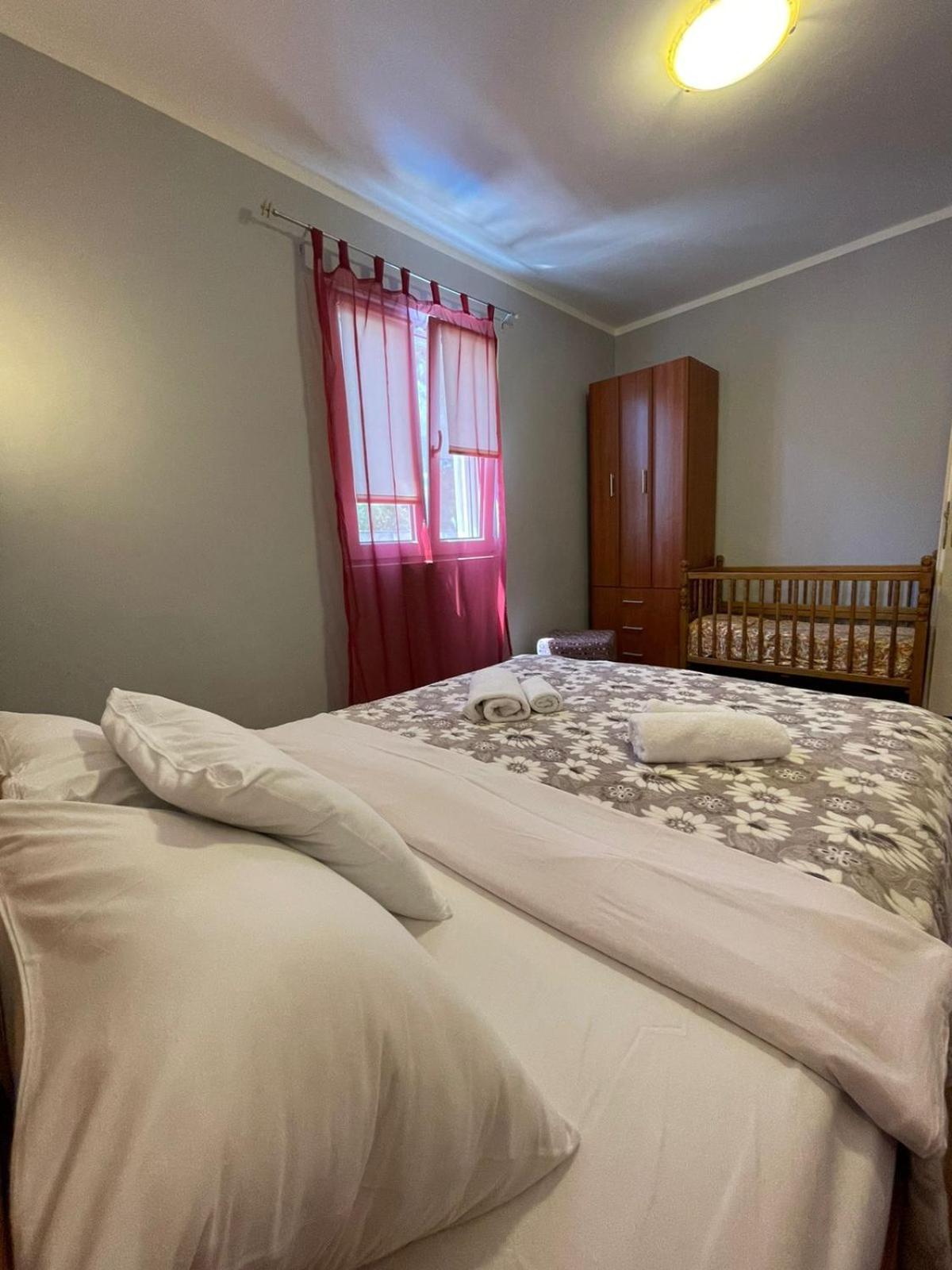 Apartments Villa-G Lustica Tivat Kültér fotó