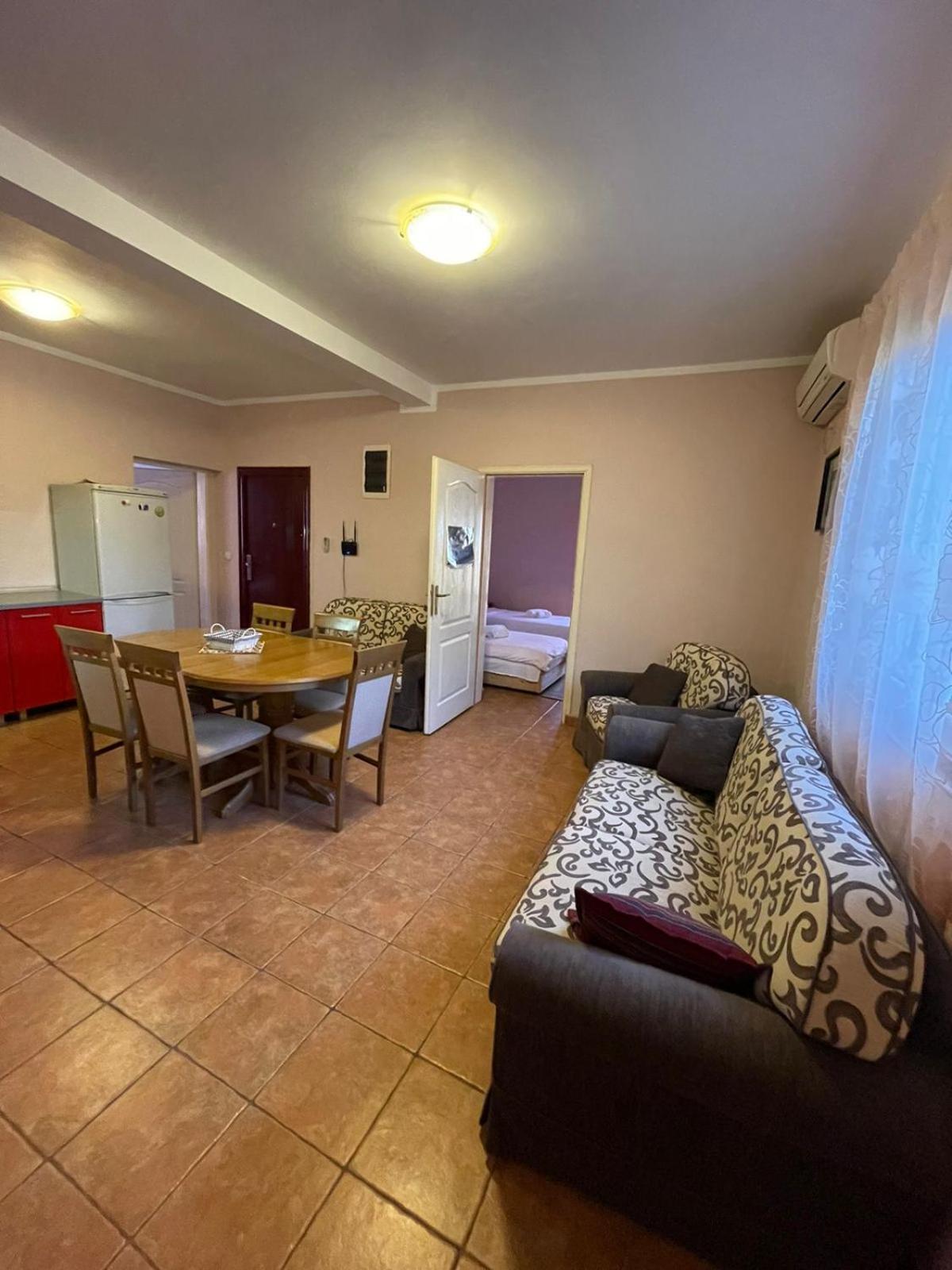 Apartments Villa-G Lustica Tivat Kültér fotó