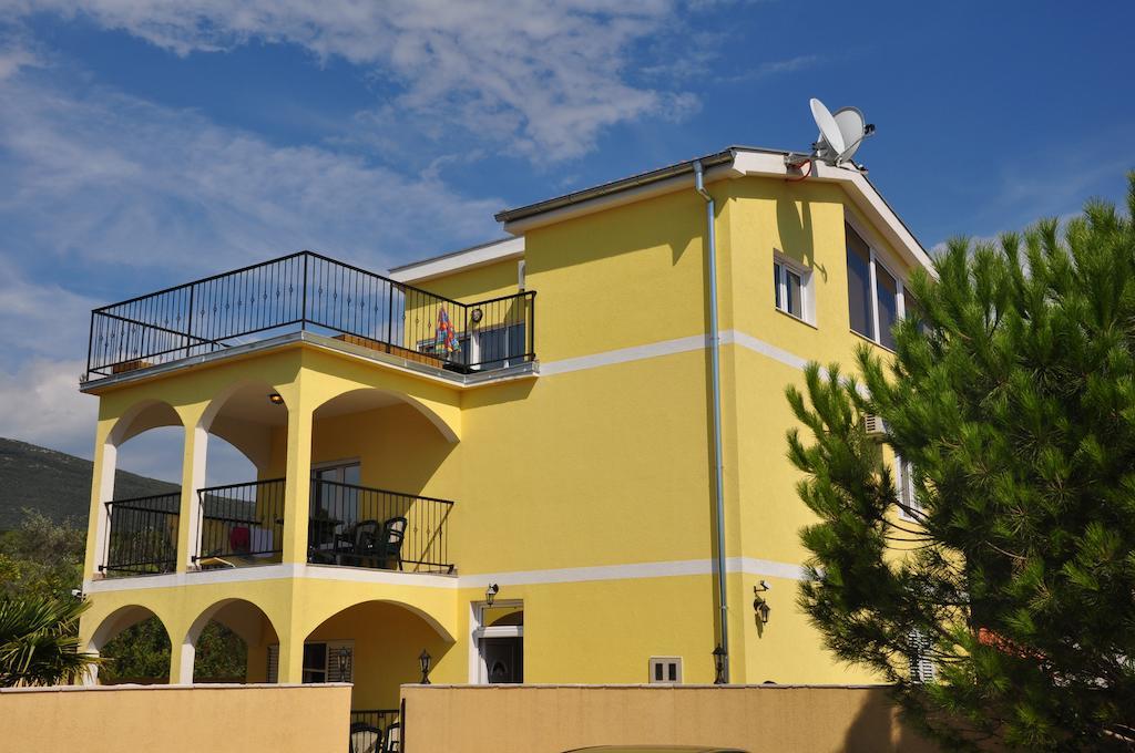 Apartments Villa-G Lustica Tivat Kültér fotó