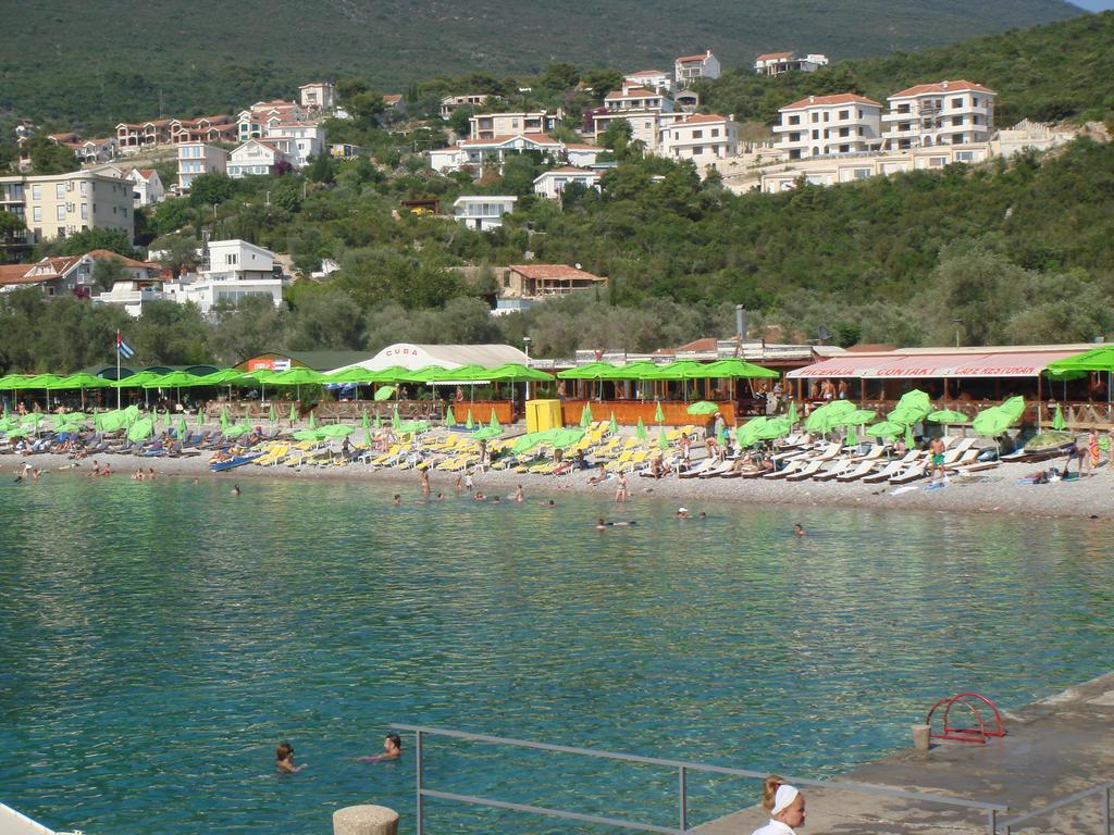Apartments Villa-G Lustica Tivat Kültér fotó